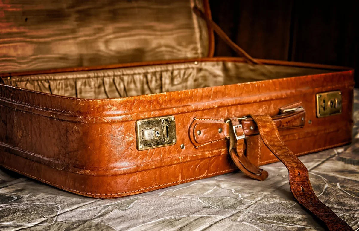 Urne mariage valise : la tendance incontournable pour un mariage original en 2026